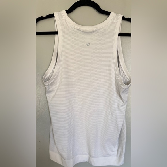 Lululemon Clear and Present Muscle Tank - Picture 3 of 4